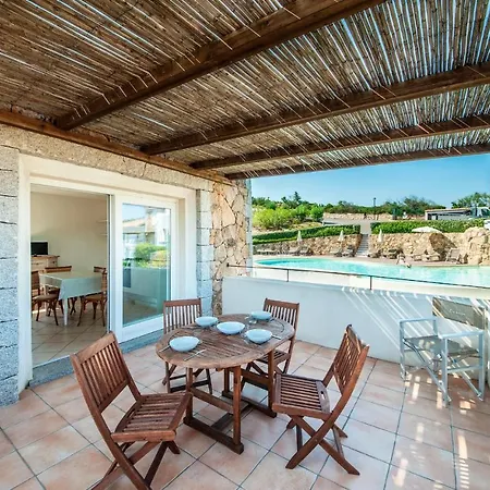 Apartament Trilo 6 *