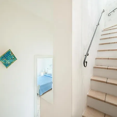 Trilo 6 באיה סרדיניה